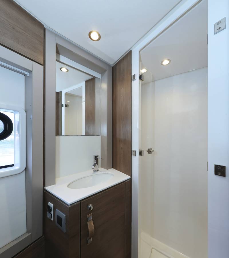 Bali 4.4, Thetis | Yacht Charter Croatia