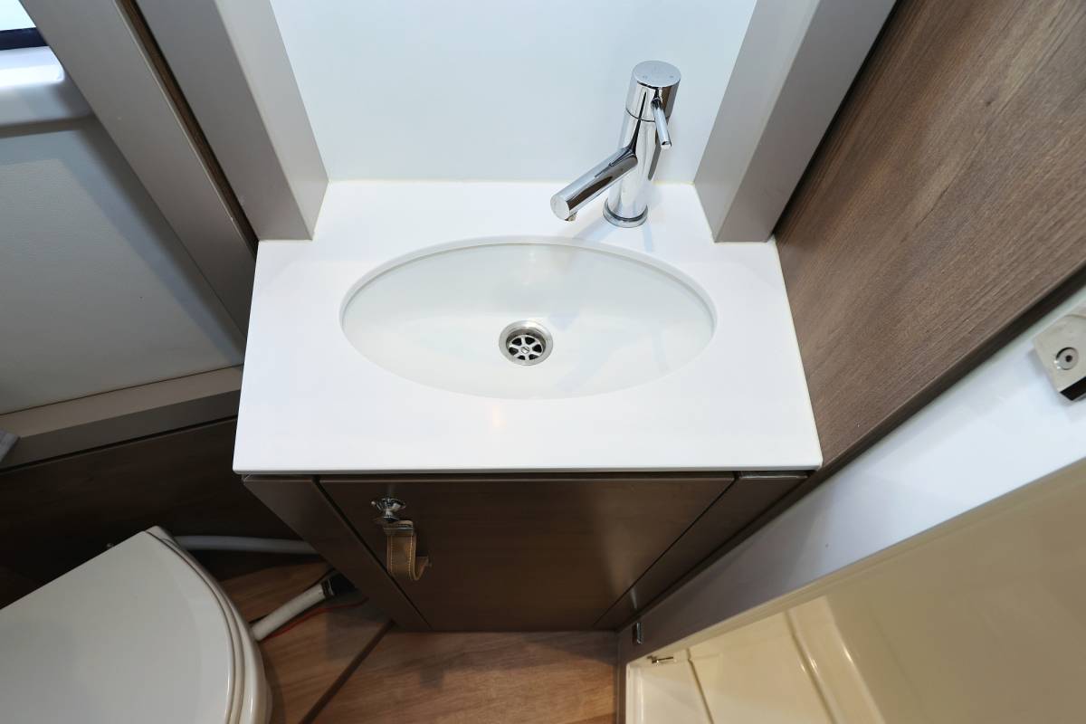 Bali 4.4, Thetis | Yacht Charter Croatia