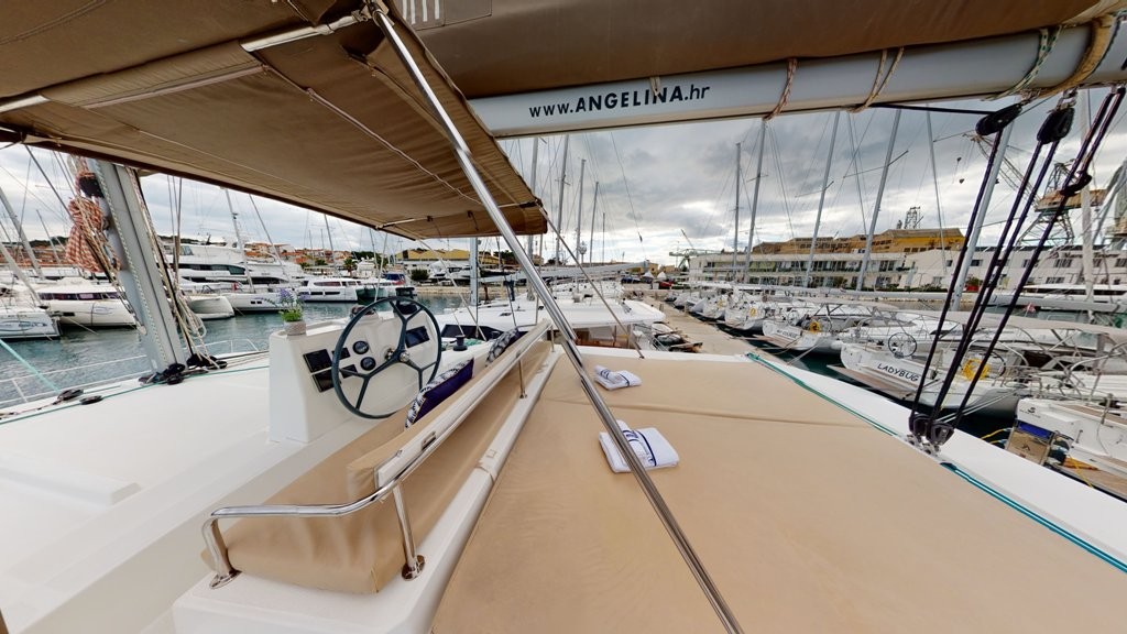 Bali 4.5, Karina V | Yachtcharter Kroatien