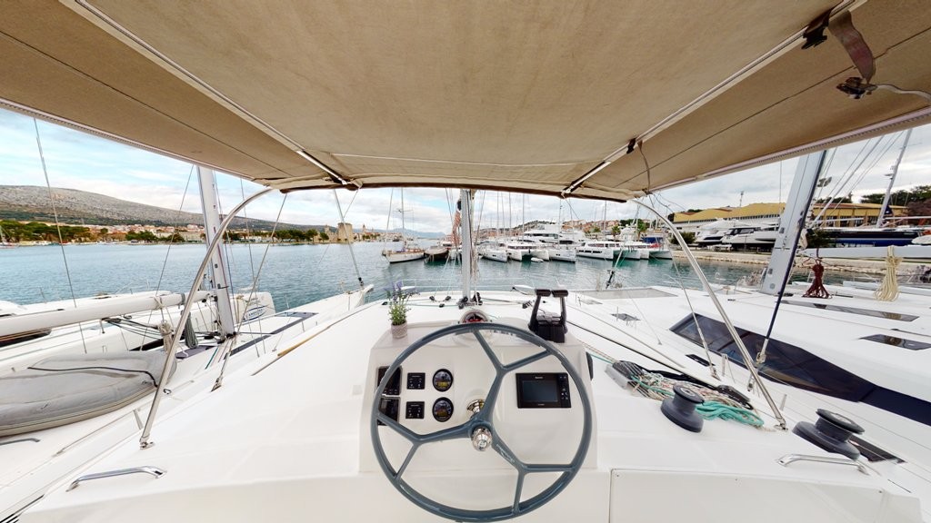 Bali 4.5, Karina V | Yachtcharter Kroatien