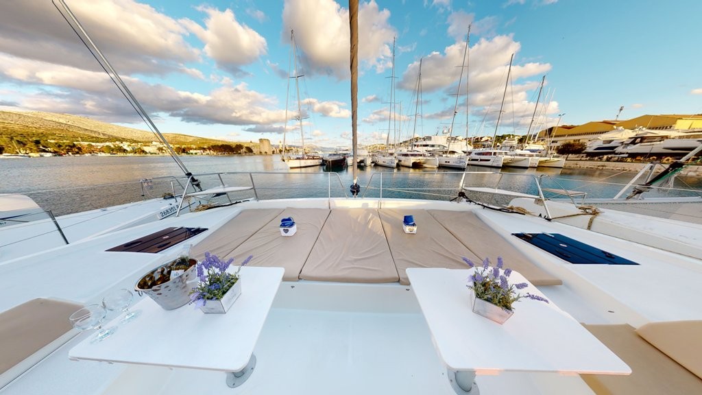 Bali 4.5, Karina V | Yachtcharter Kroatien
