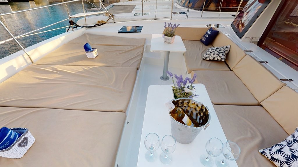 Bali 4.5, Karina V | Yachtcharter Kroatien