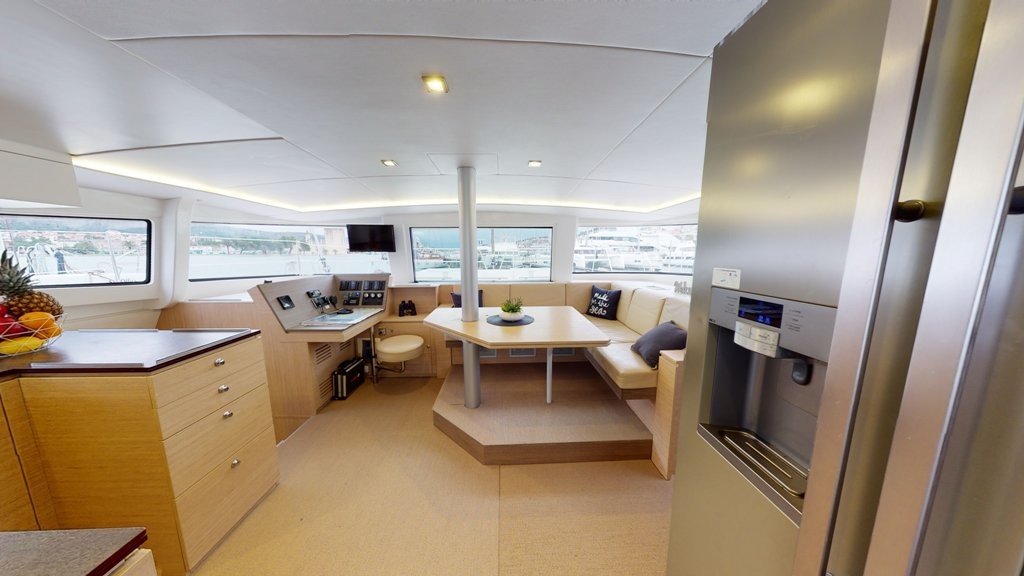 Bali 4.5, Karina V | Yachtcharter Kroatien