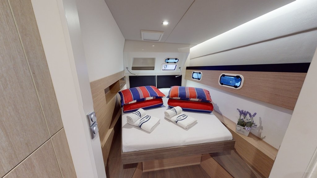 Bali 4.5, Karina V | Yachtcharter Kroatien