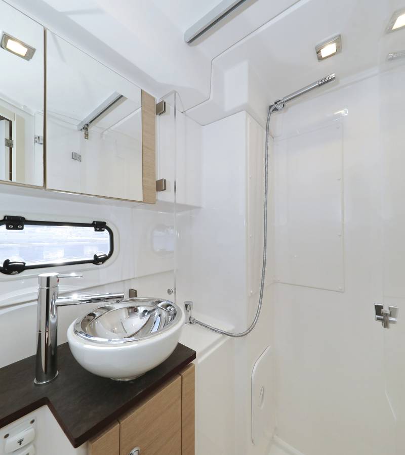 Bali 4.5, Rozi V | Yacht Charter Croatia