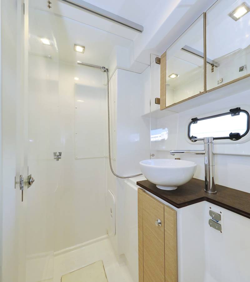 Bali 4.5, Rozi V | Yacht Charter Croatia