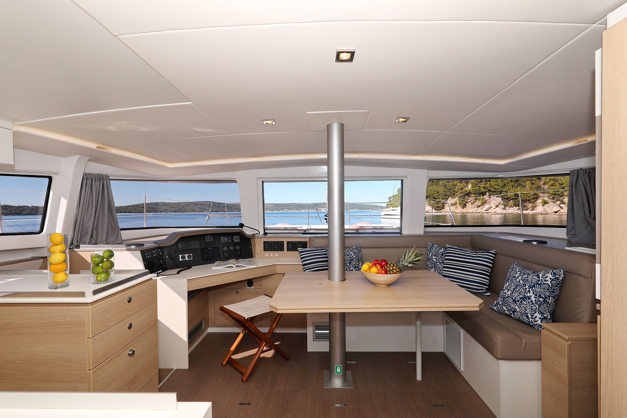 Bali 4.5, Chimaera | Yacht Charter Croatia