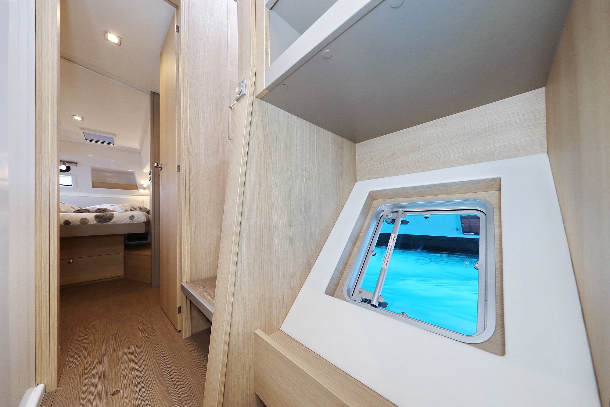 Bali 4.5, Chimaera | Yacht Charter Croatia