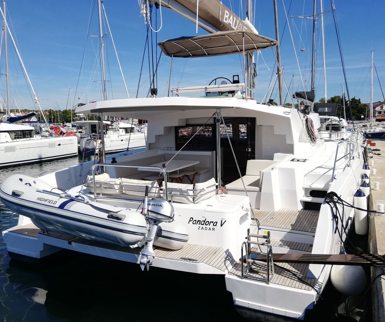Bali 4.5 Pandora V | Catamaran Charter Croatia