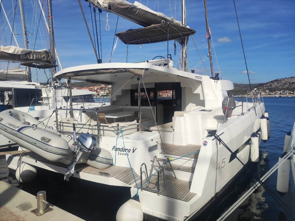 Bali 4.5, Pandora V | Yachtcharter Kroatien
