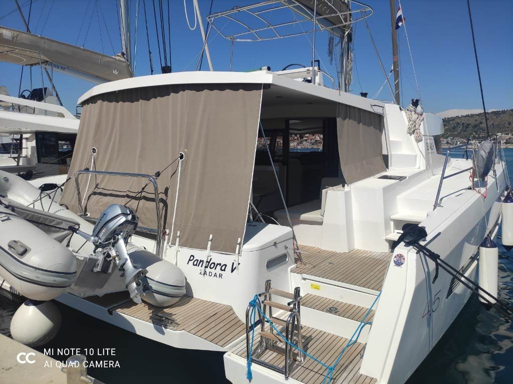 Bali 4.5, Pandora V | Yachtcharter Kroatien