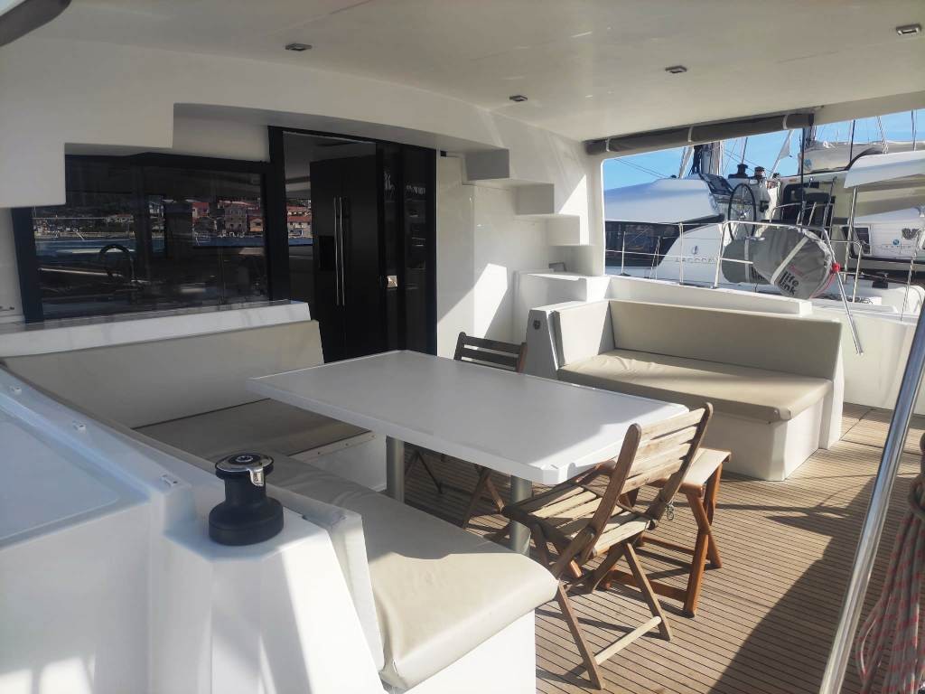 Bali 4.5, Pandora V | Yachtcharter Kroatien