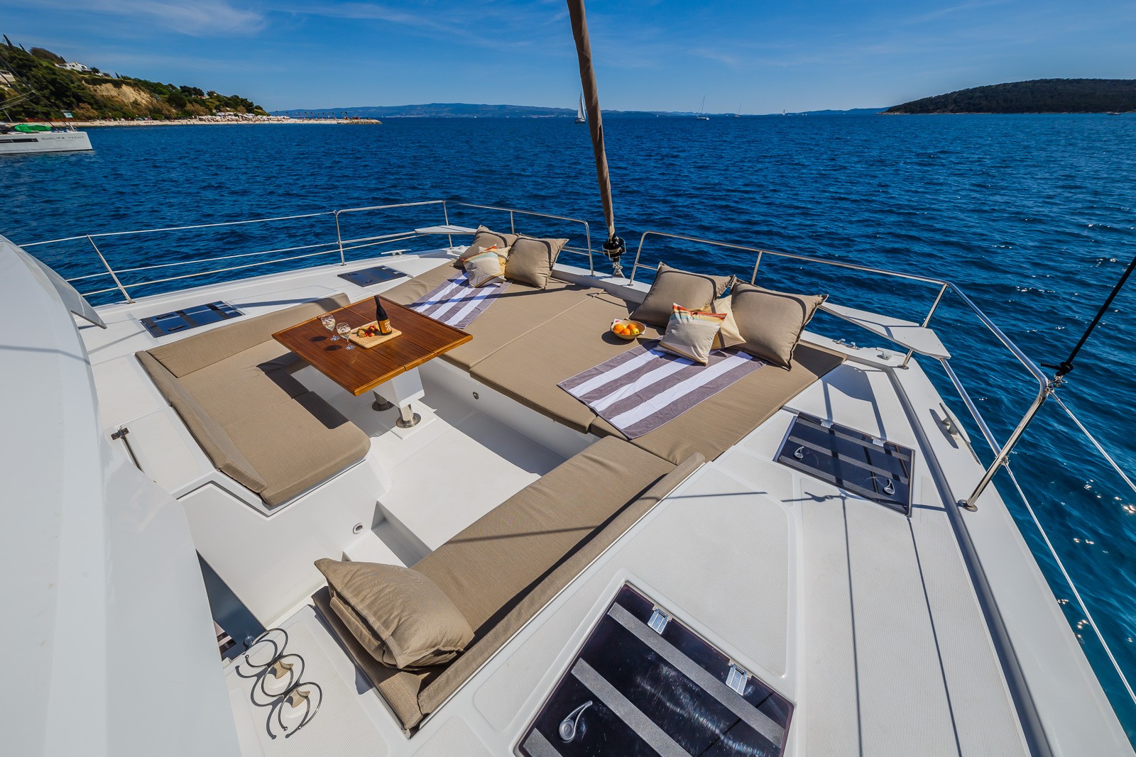 Bali 4.6, Nouvelle Lune | Yacht Charter Croatia