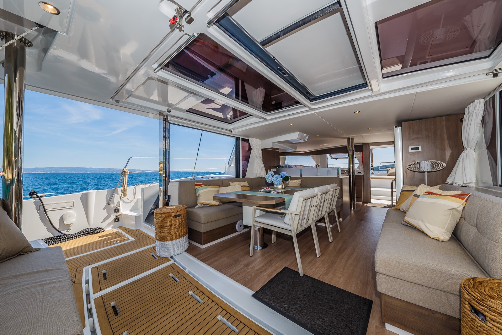 Bali 4.6, Nouvelle Lune | Yacht Charter Croatia