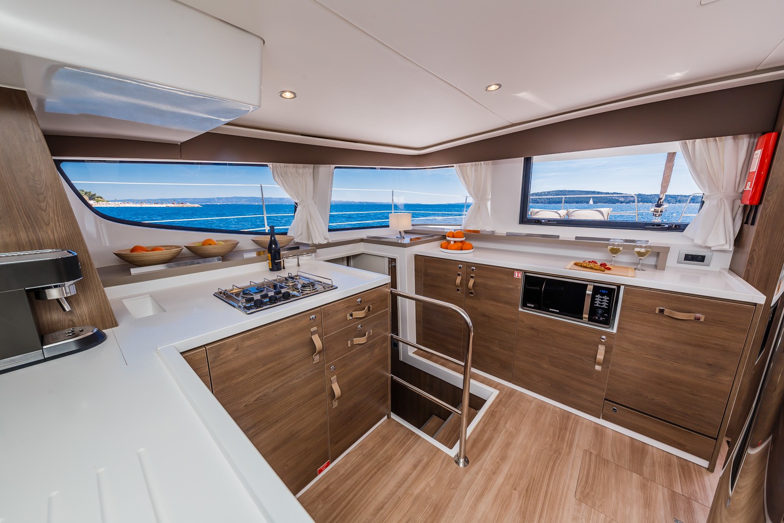 Bali 4.6, Nouvelle Lune | Yacht Charter Croatia