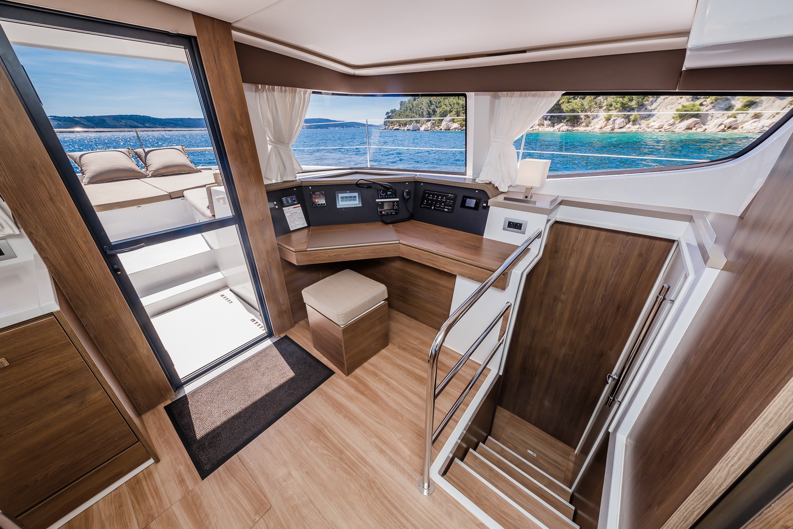 Bali 4.6, Nouvelle Lune | Yacht Charter Croatia