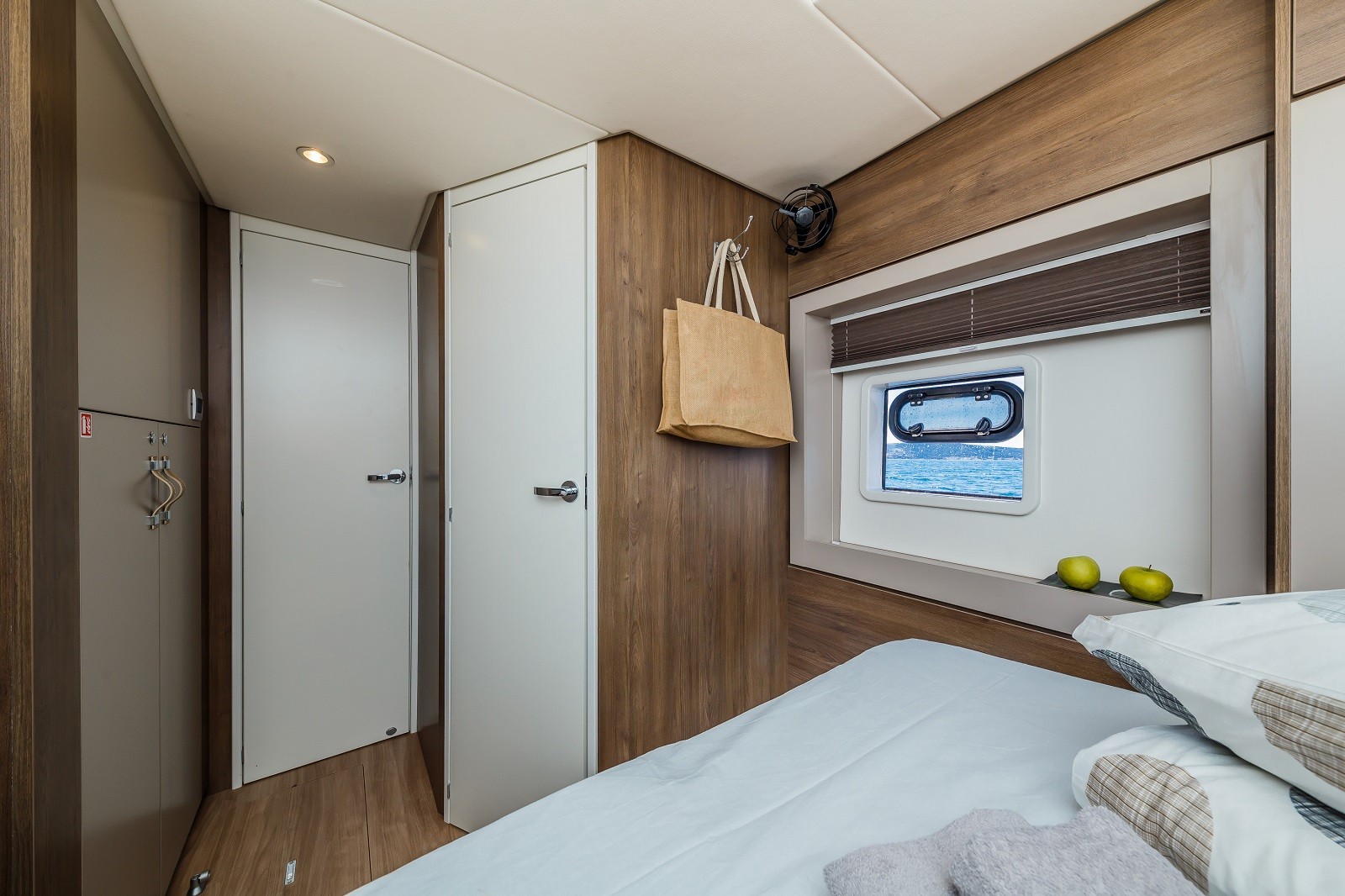 Bali 4.6, Nouvelle Lune | Yacht Charter Croatia