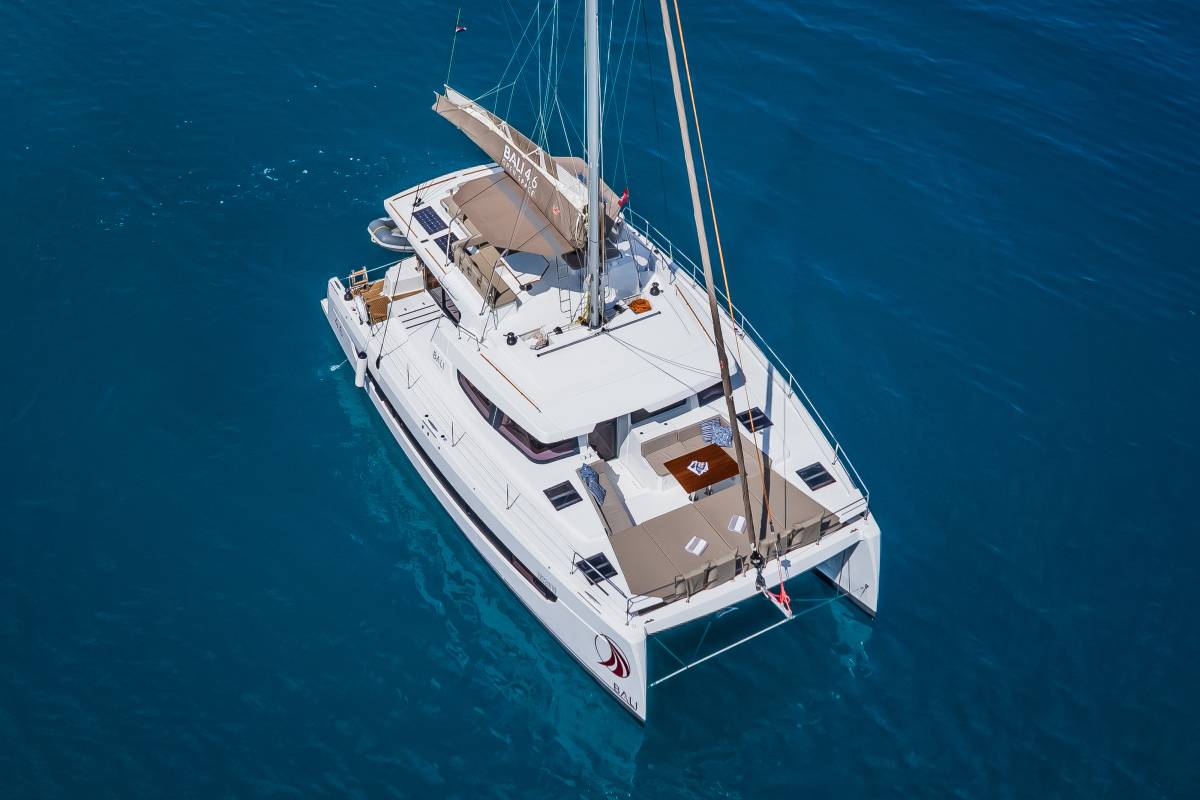 Bali 4.6, Sunshine | Yacht Charter Croatia