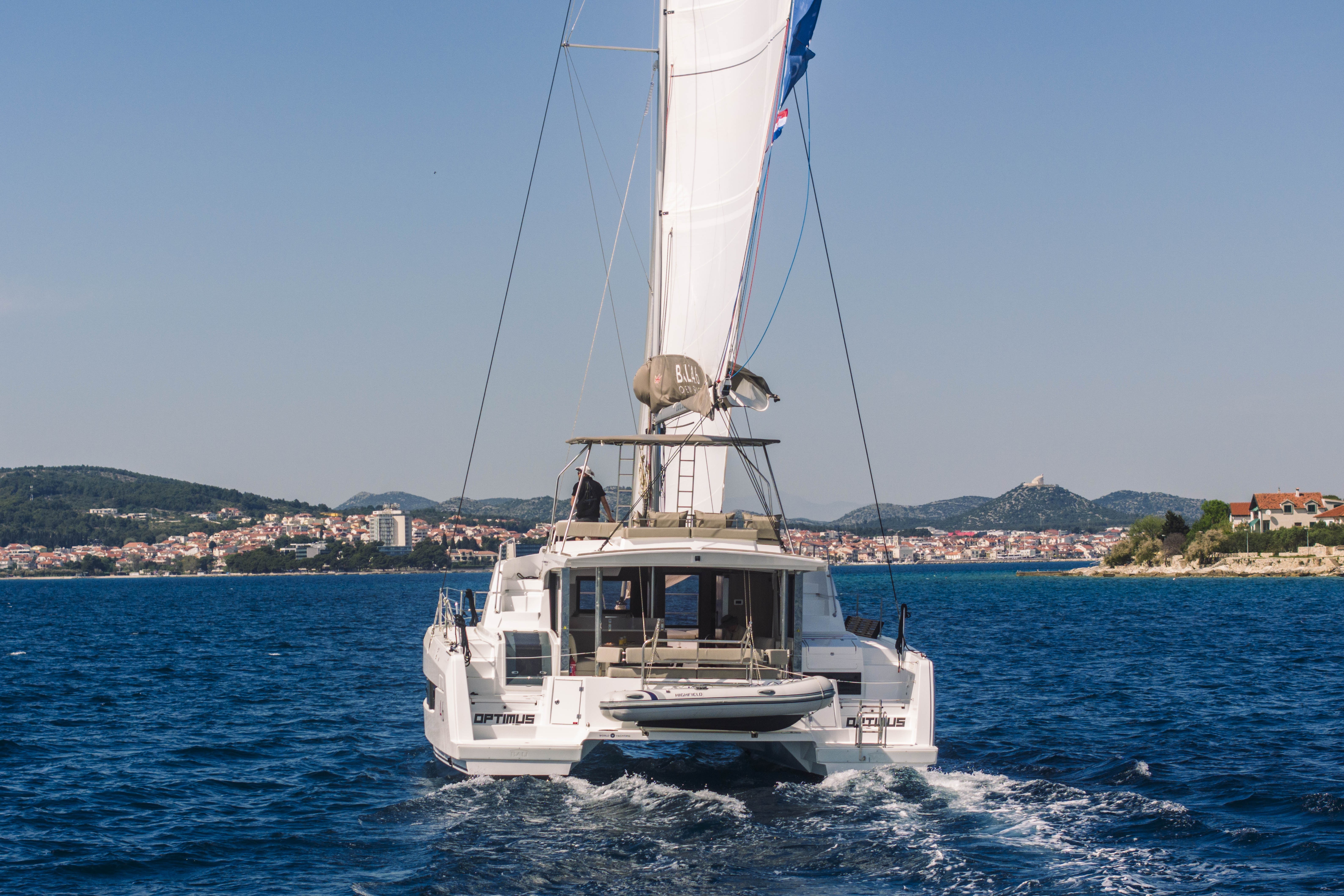 Bali 4.6, Optimus | Yacht Charter Croatia