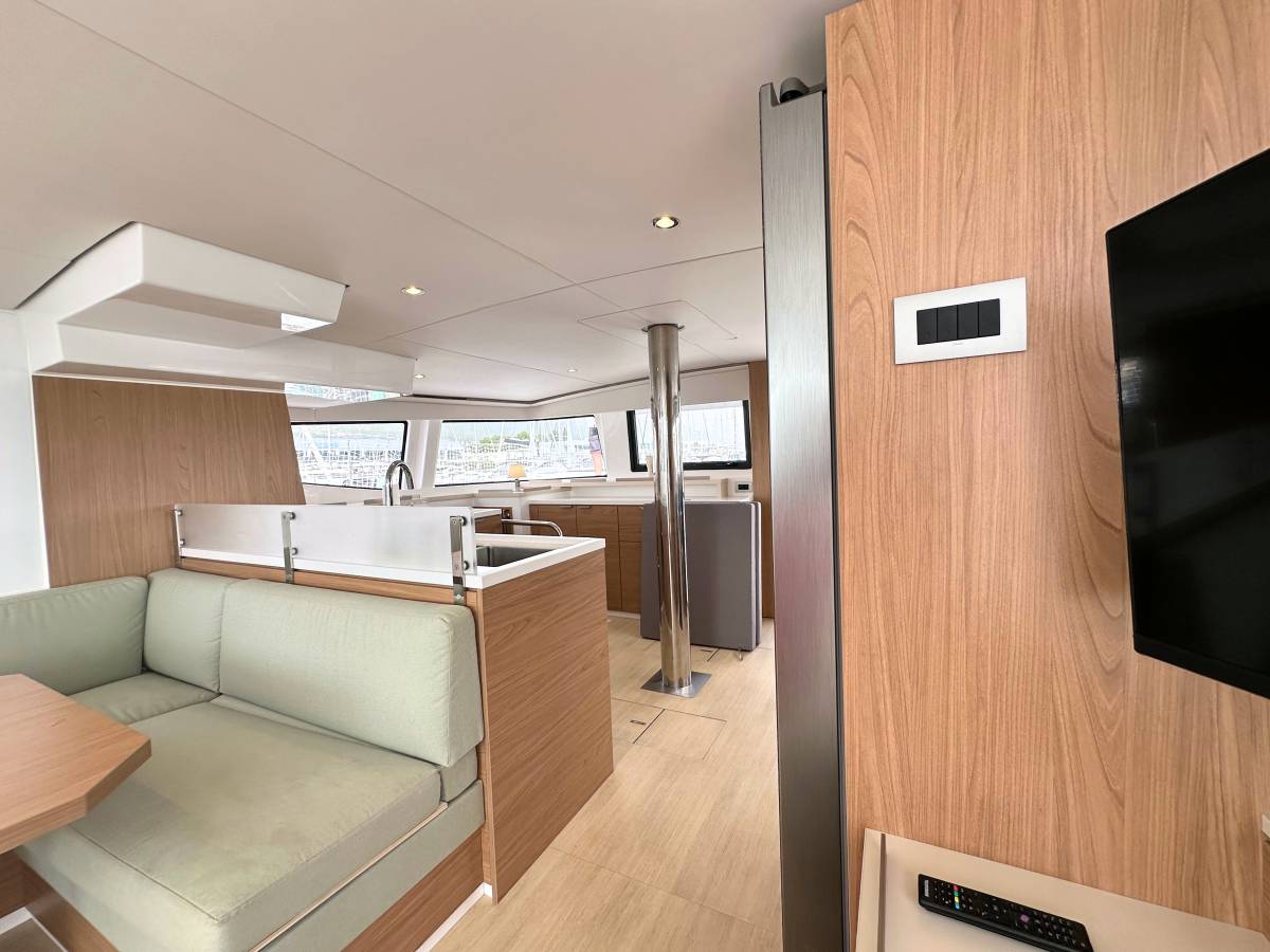 Bali 4.6, Maestro | Yachtcharter Kroatien