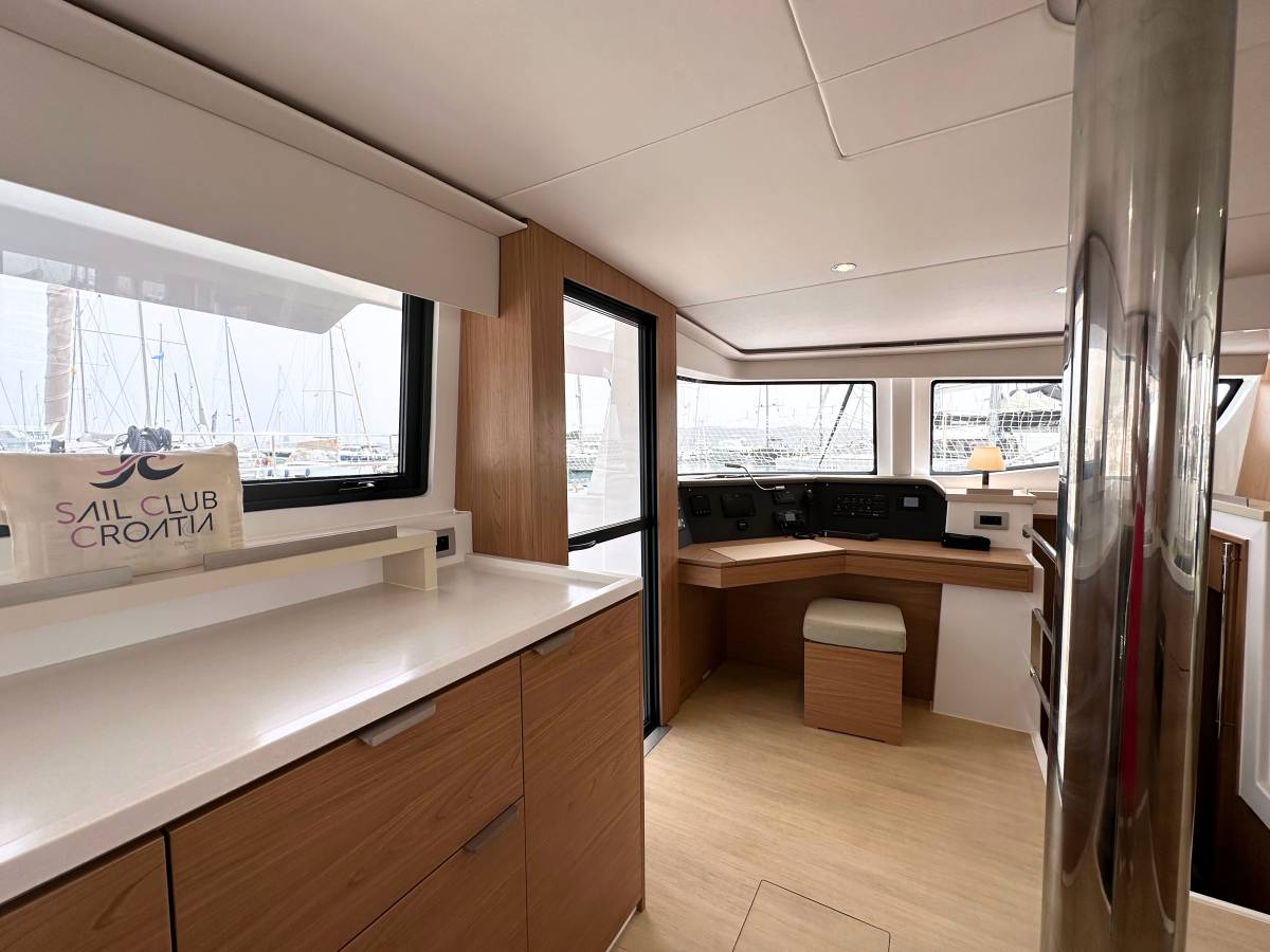 Bali 4.6, Maestro | Yachtcharter Kroatien