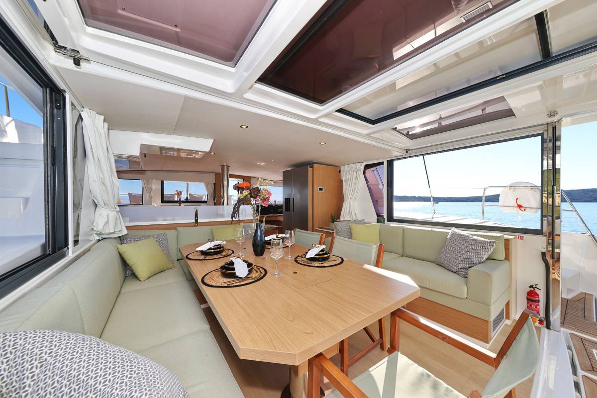 Bali 4.6, Belle Amie | Yacht Charter Croatia