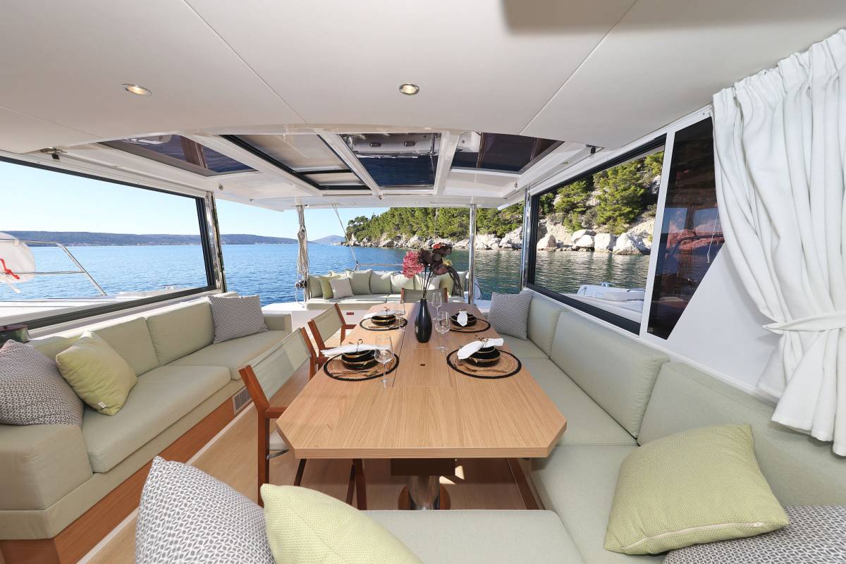 Bali 4.6, Belle Amie | Yacht Charter Croatia