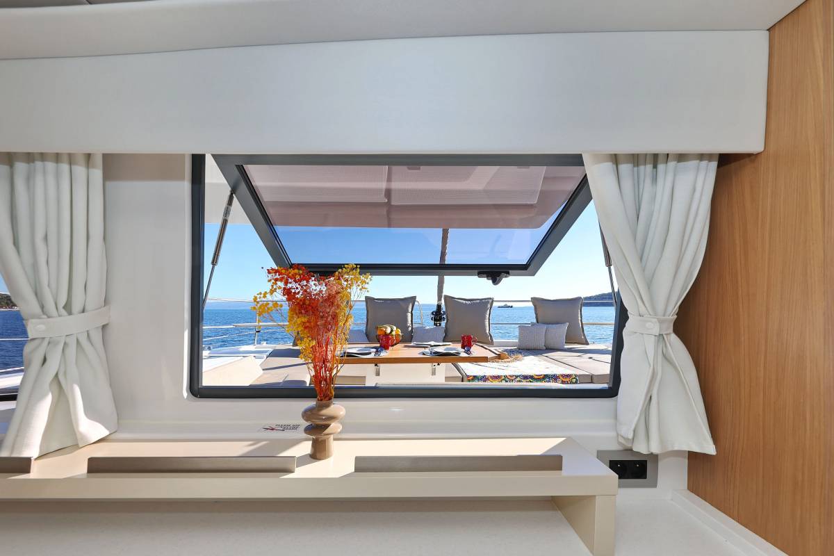 Bali 4.6, Belle Amie | Yacht Charter Croatia