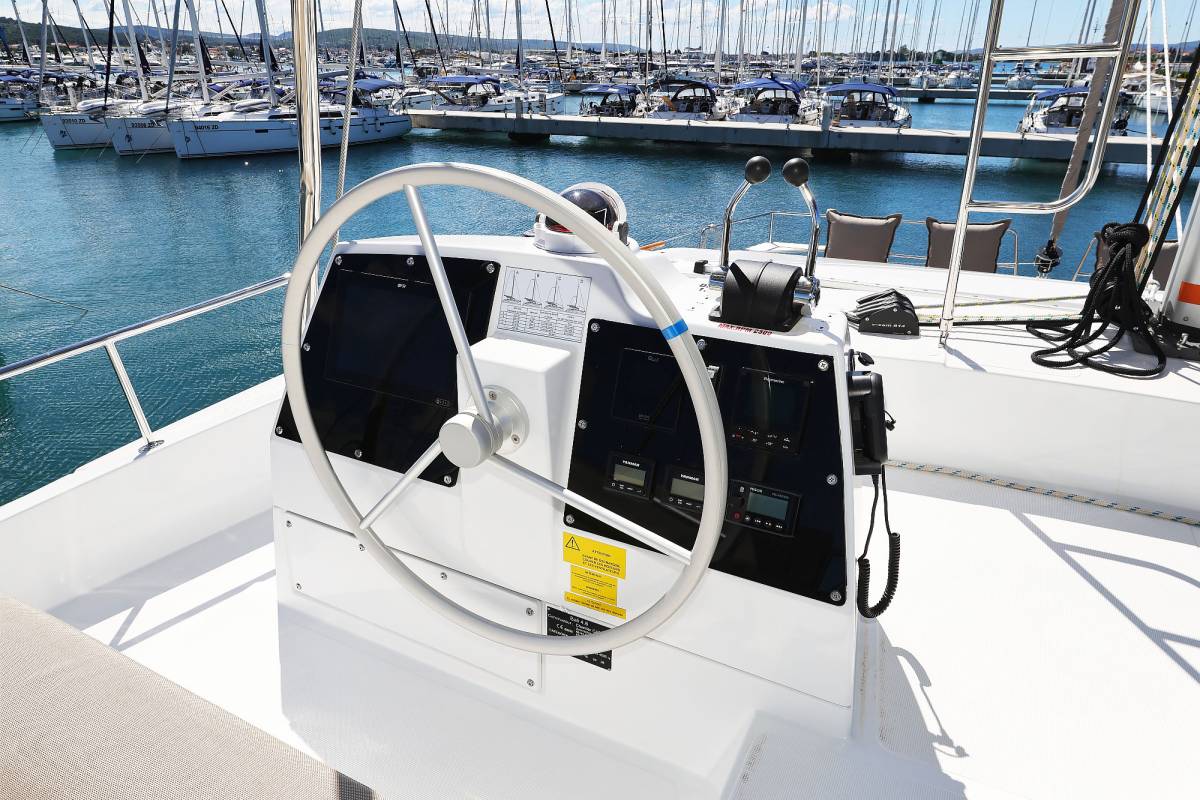 Bali 4.6, Hermine | Yachtcharter Kroatien