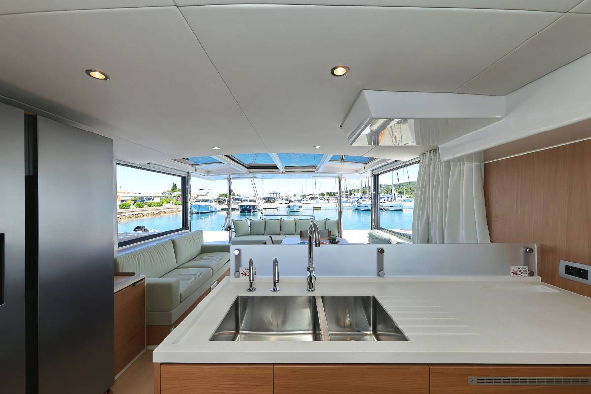 Bali 4.6, Hermine | Yachtcharter Kroatien