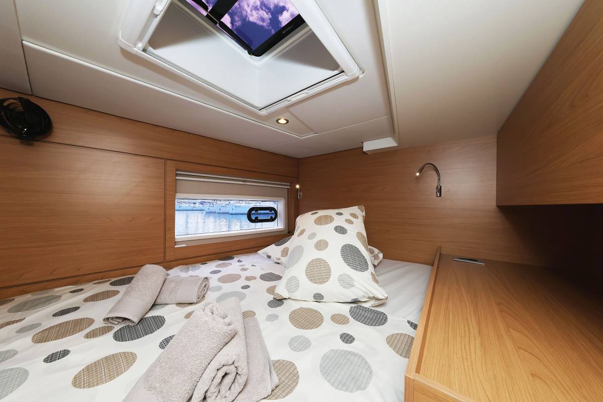 Bali 4.6, Hermine | Yachtcharter Kroatien