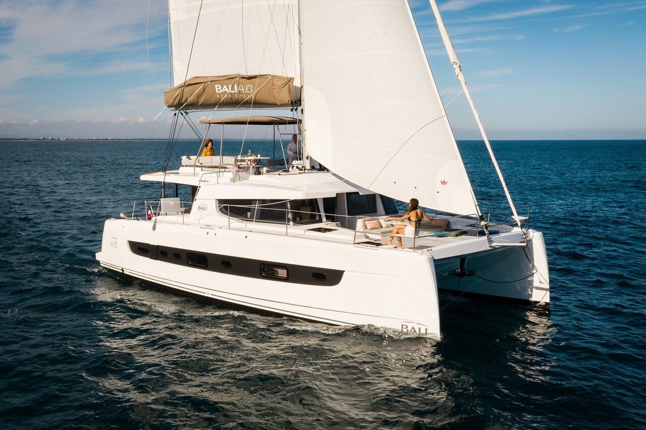 Bali 4.6, Azuréa | Yacht Charter Croatia