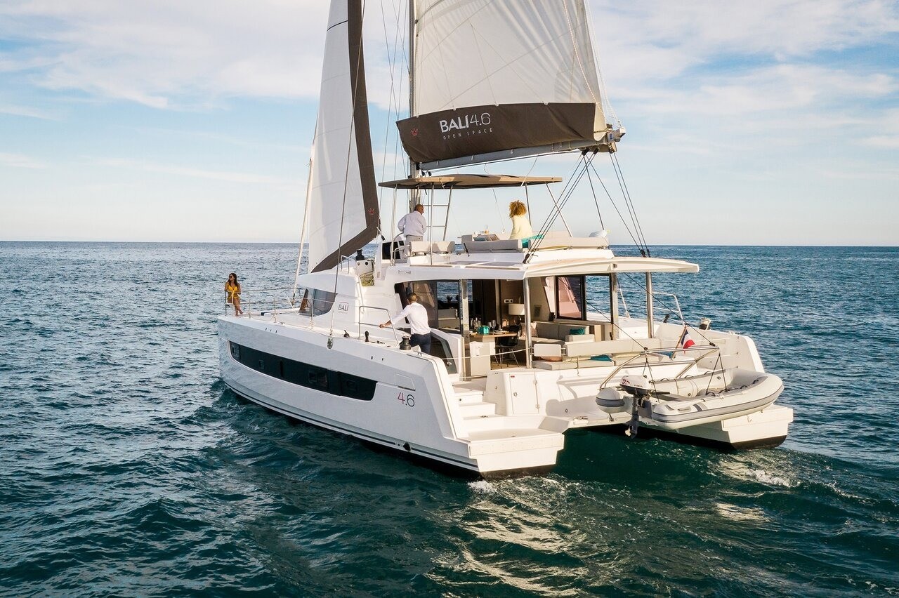 Bali 4.6, Azuréa | Yacht Charter Croatia