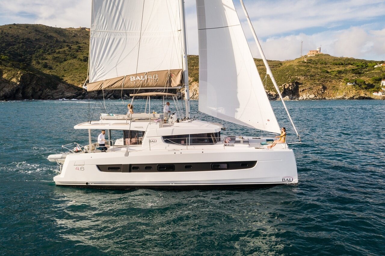 Bali 4.6, Azuréa | Yacht Charter Croatia