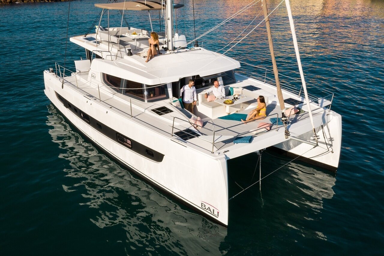 Bali 4.6, Azuréa | Yacht Charter Croatia