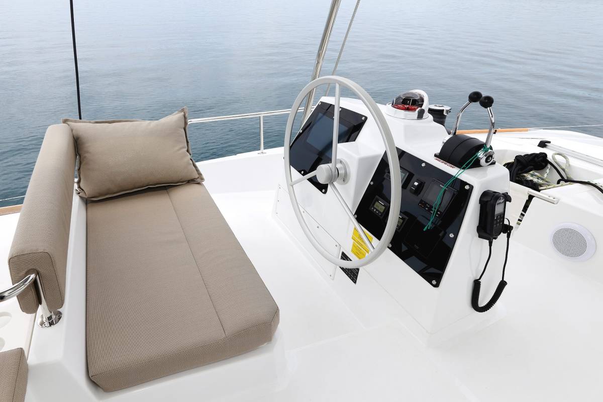 Bali 4.6, Azuréa | Yacht Charter Croatia