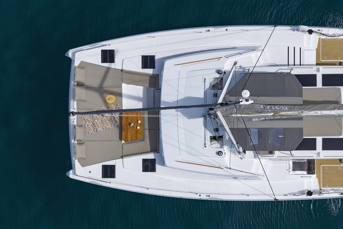 Bali 4.6, Sirène | Yacht Charter Croatia