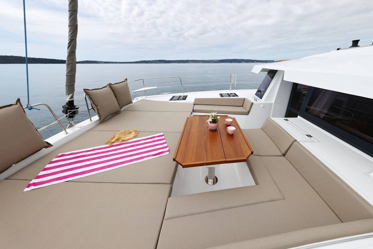 Bali 4.6, Sirène | Yacht Charter Croatia