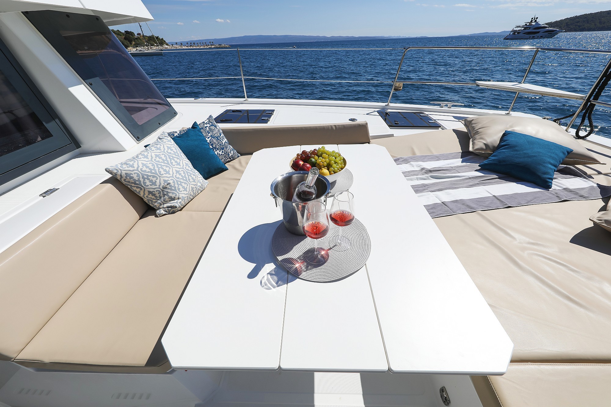 Bali 4.8, Vaya Con Dios | Yacht Charter Croatia