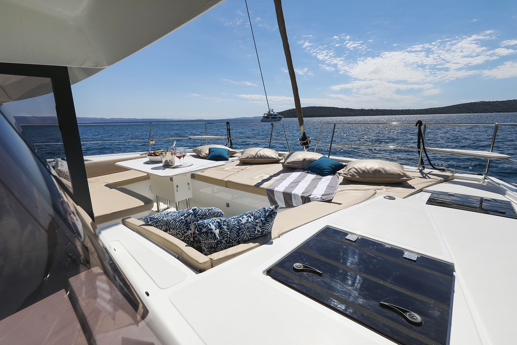 Bali 4.8, Vaya Con Dios | Yacht Charter Croatia