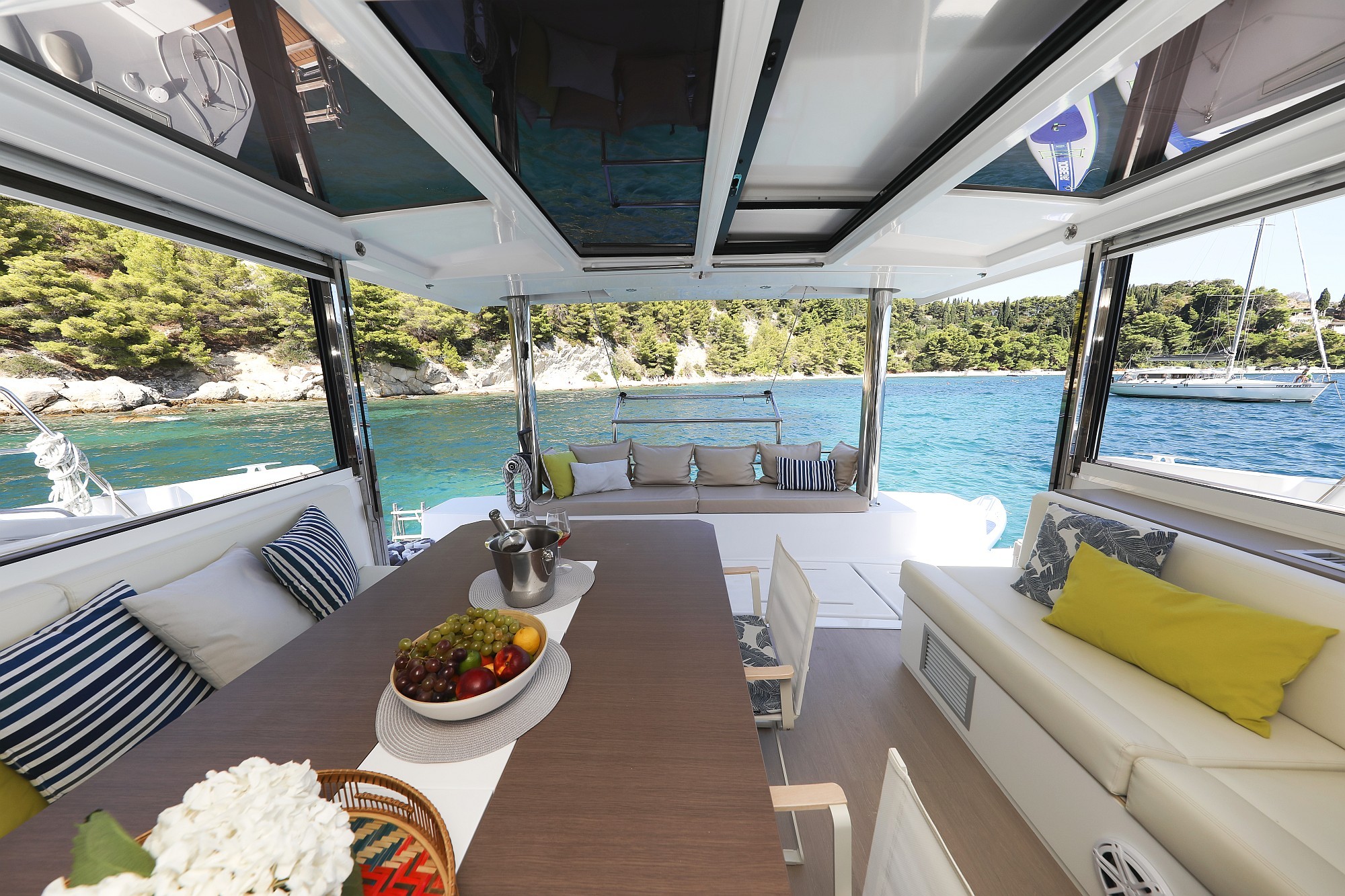 Bali 4.8, Vaya Con Dios | Yacht Charter Croatia