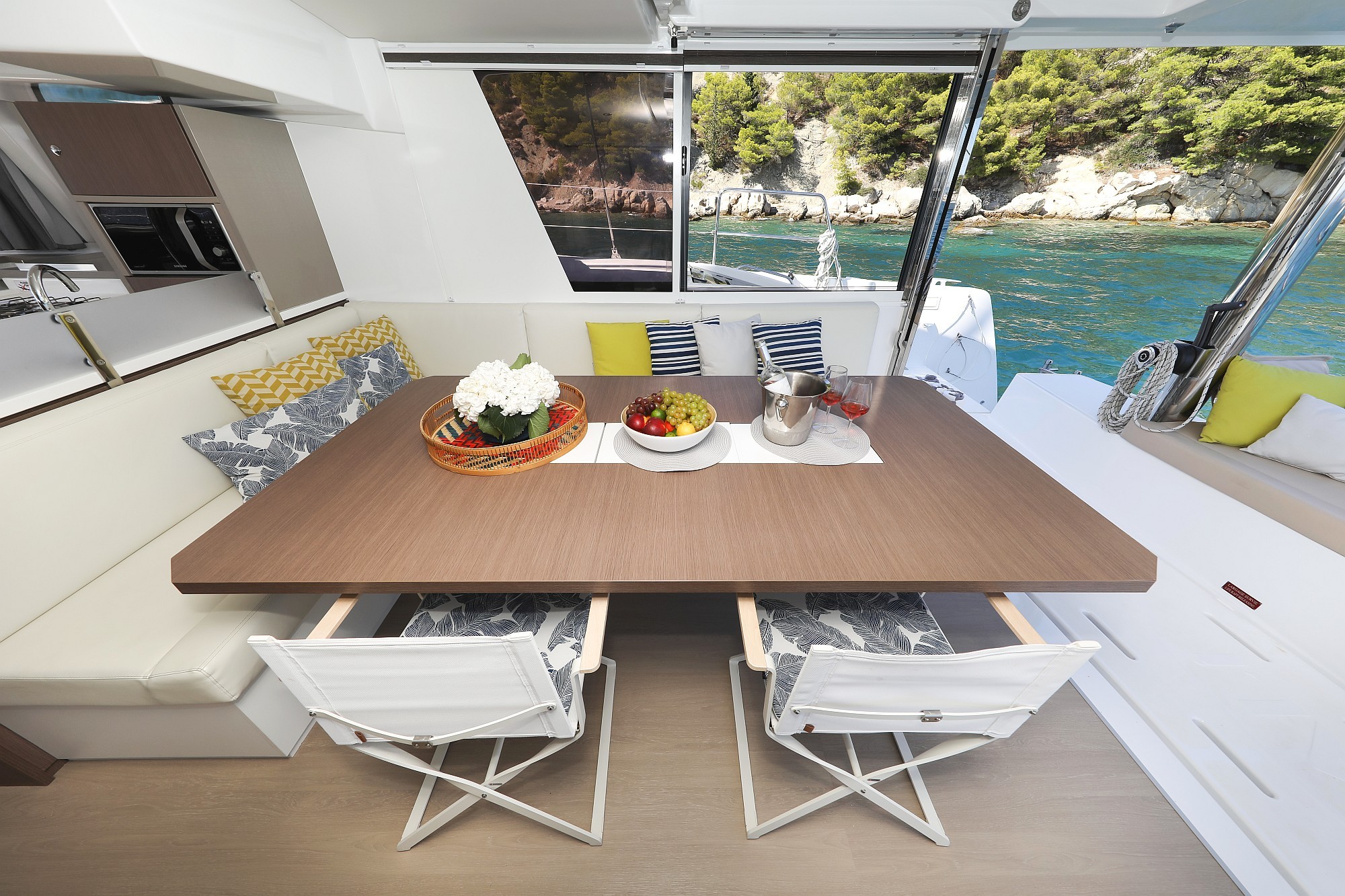 Bali 4.8, Vaya Con Dios | Yacht Charter Croatia