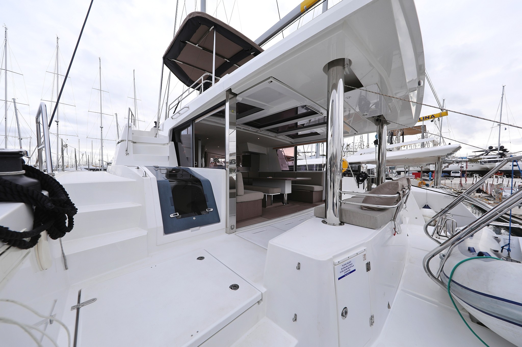 Bali 4.8, Titan | Yacht Charter Croatia