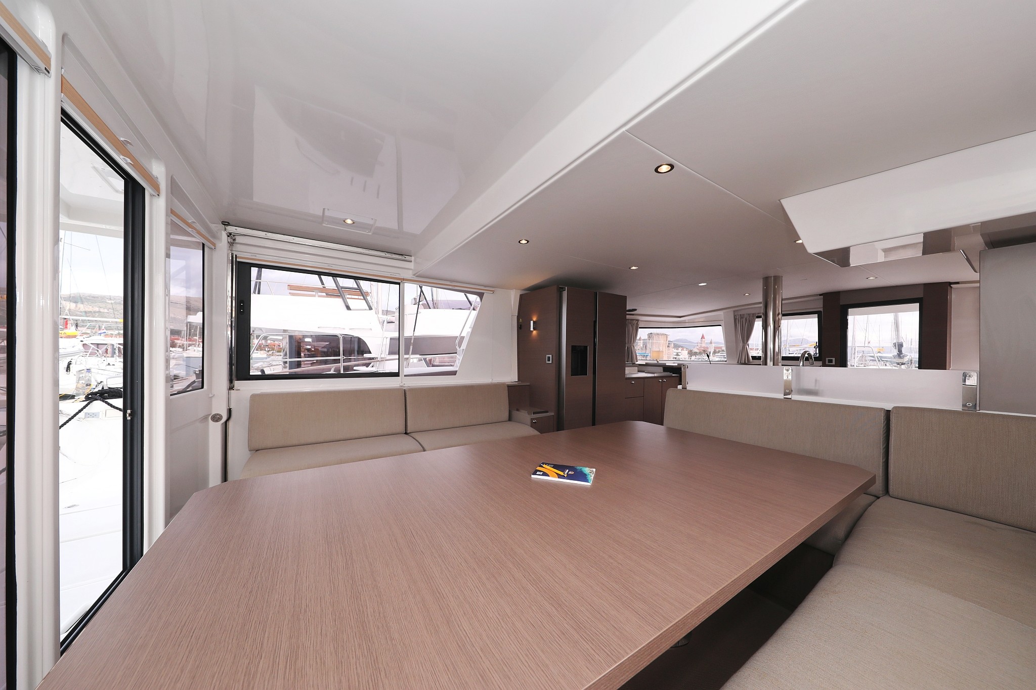 Bali 4.8, Titan | Yacht Charter Croatia