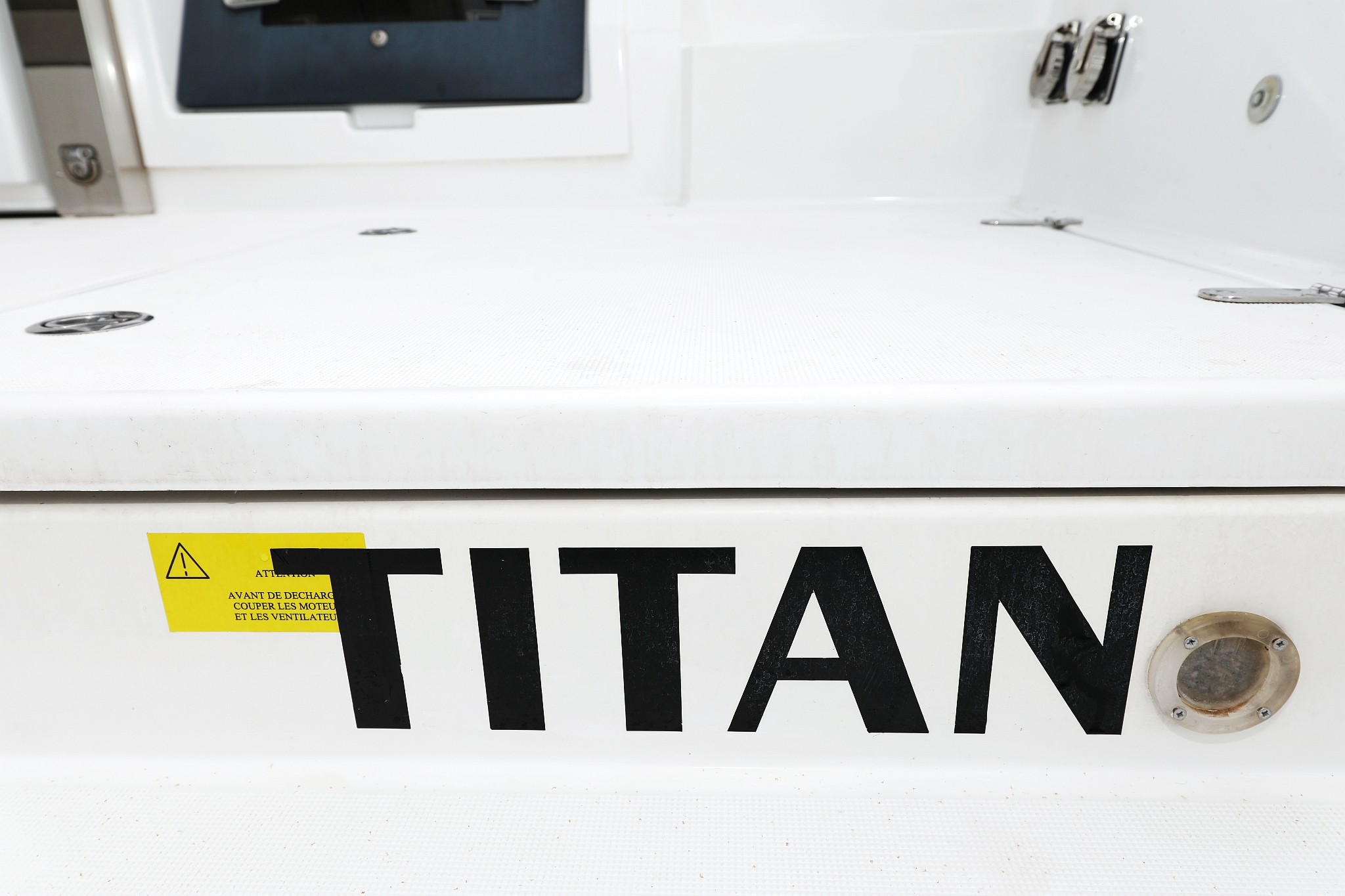 Bali 4.8, Titan | Yacht Charter Croatia