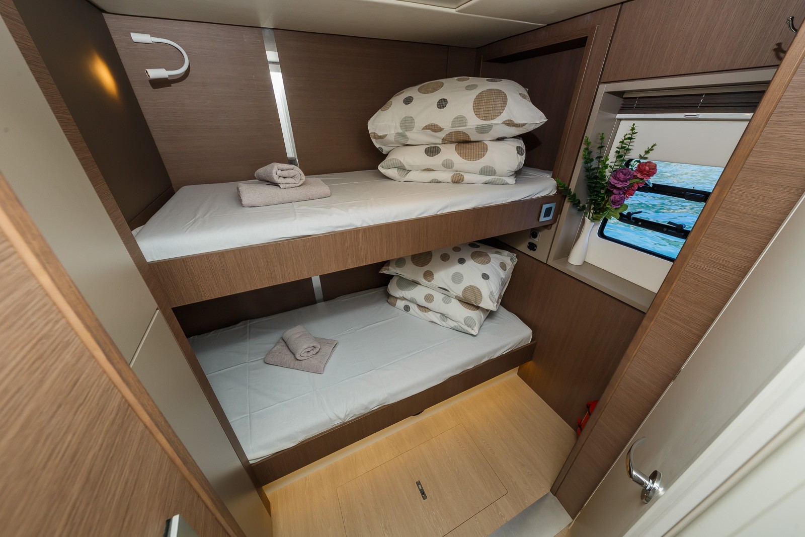Bali 4.8, Aldebaran | Yachtcharter Kroatien
