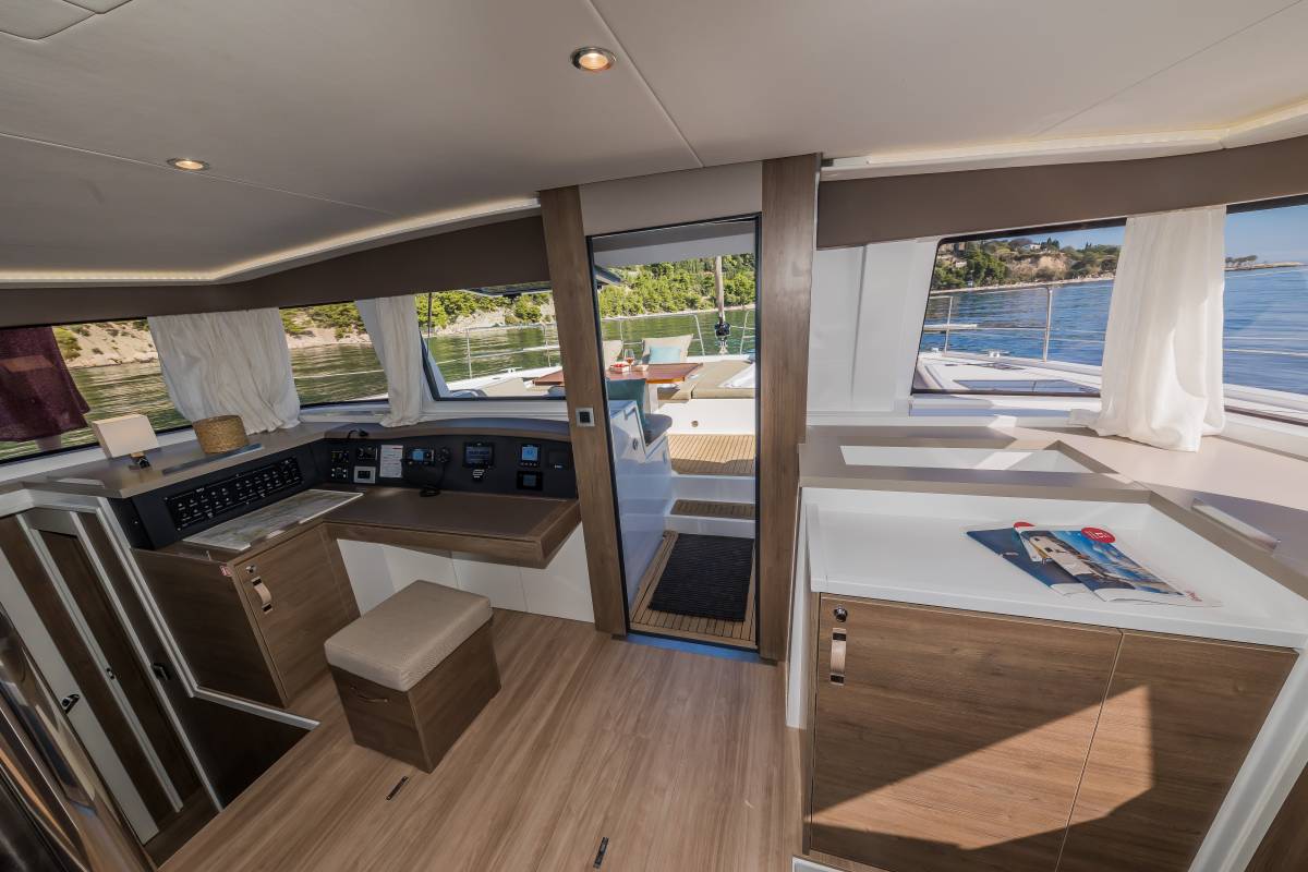 Bali 4.8, Bon Vivant | Noleggio di Yacht Croazia
