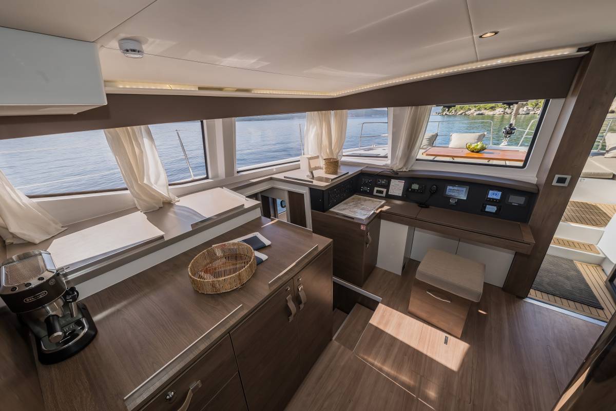 Bali 4.8, Bon Vivant | Noleggio di Yacht Croazia