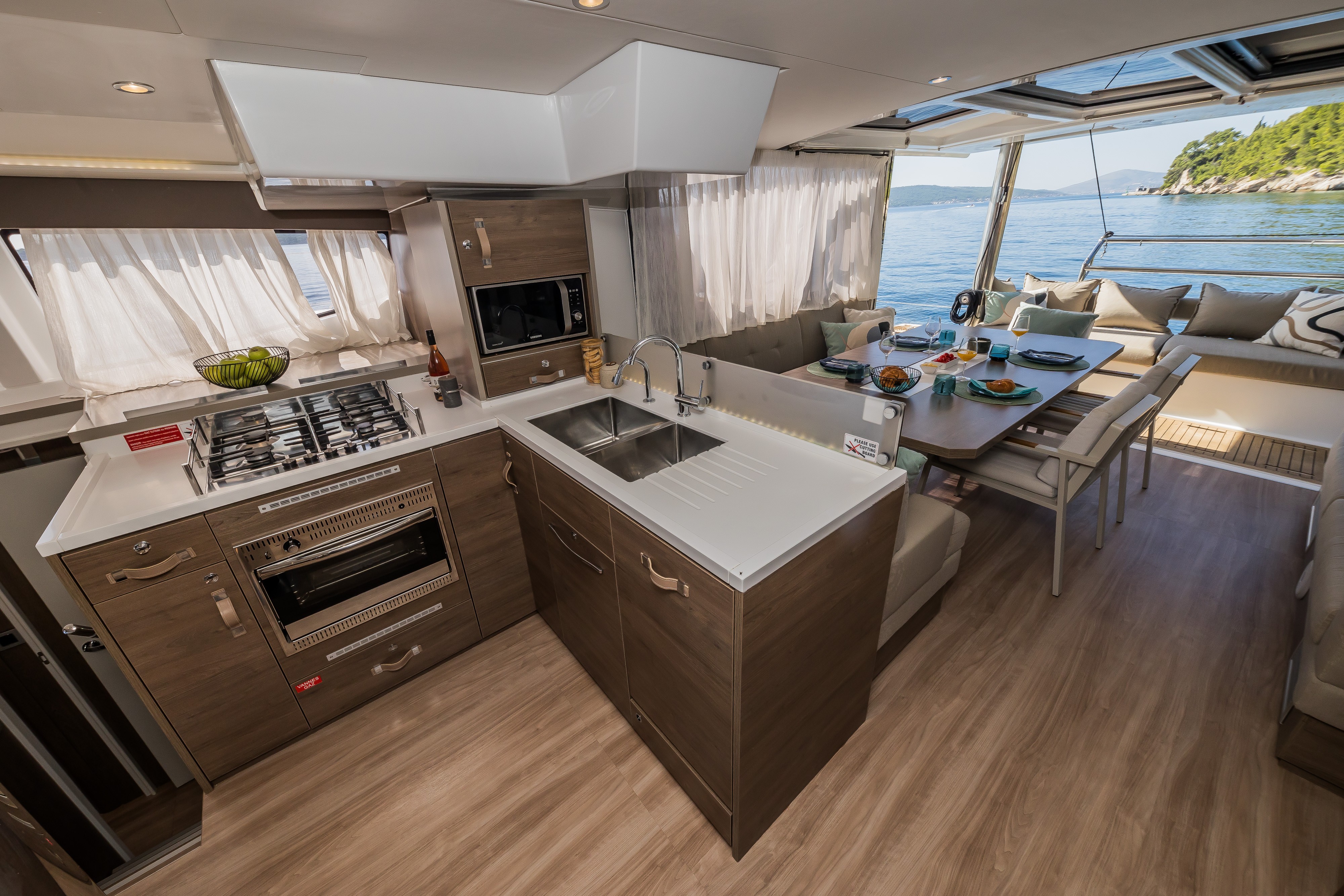 Bali 4.8, Bon Vivant | Yacht Charter Croatia