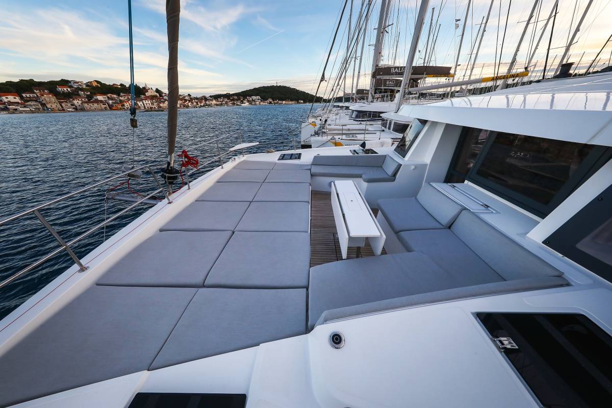 Bali 4.8, Carpe Diem | Yacht Charter Croatia